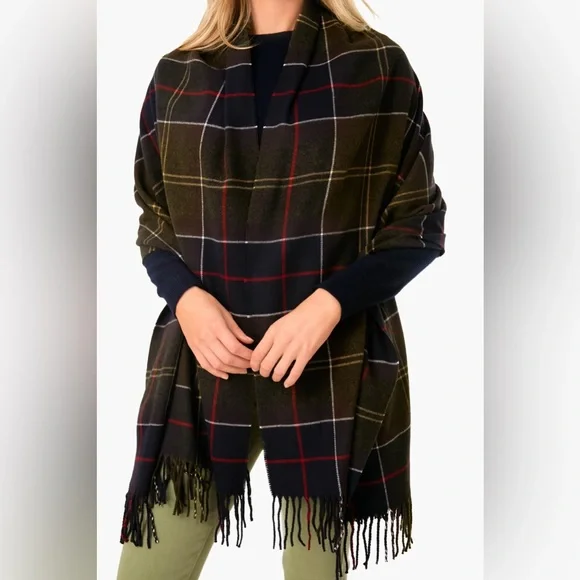 NWTs Barbour Hailes Tartan Scarf/Wrap — Classic Tartan - Picture 2 of 11